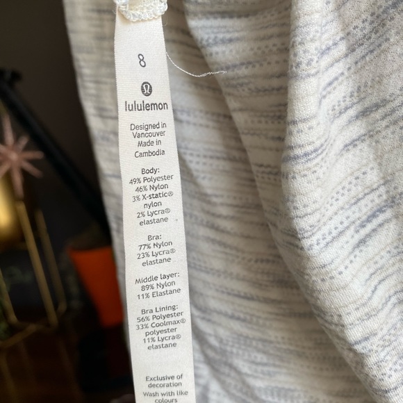 Lululemon size 8 sports bra + tank in 1 - Picture 3 of 4